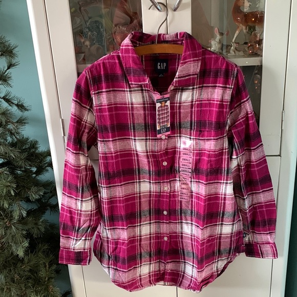 GAP Tops - Gap sz S flannel nwt